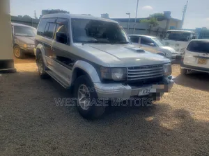 Mitsubishi Pajero Junior 1998 Silver