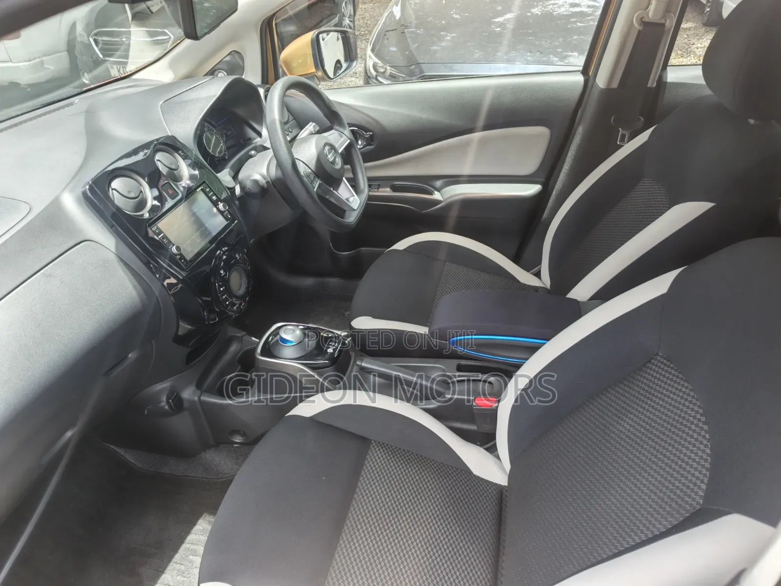 Nissan Note 2019 Gold