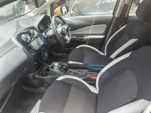 Nissan Note 2019 Gold