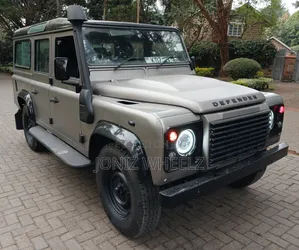 Land Rover Defender 2014 Gray