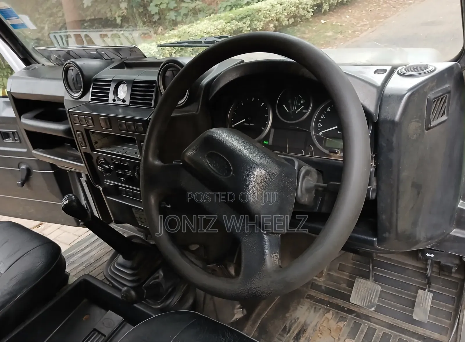 Land Rover Defender 2014 Gray
