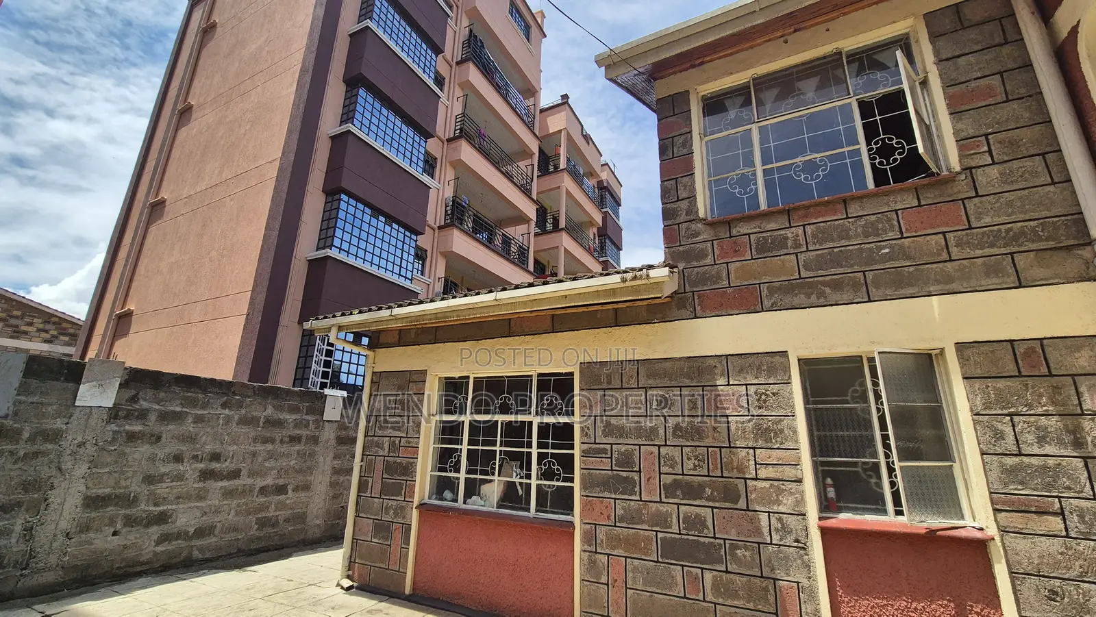 5bdrm House in Woodlands for sale