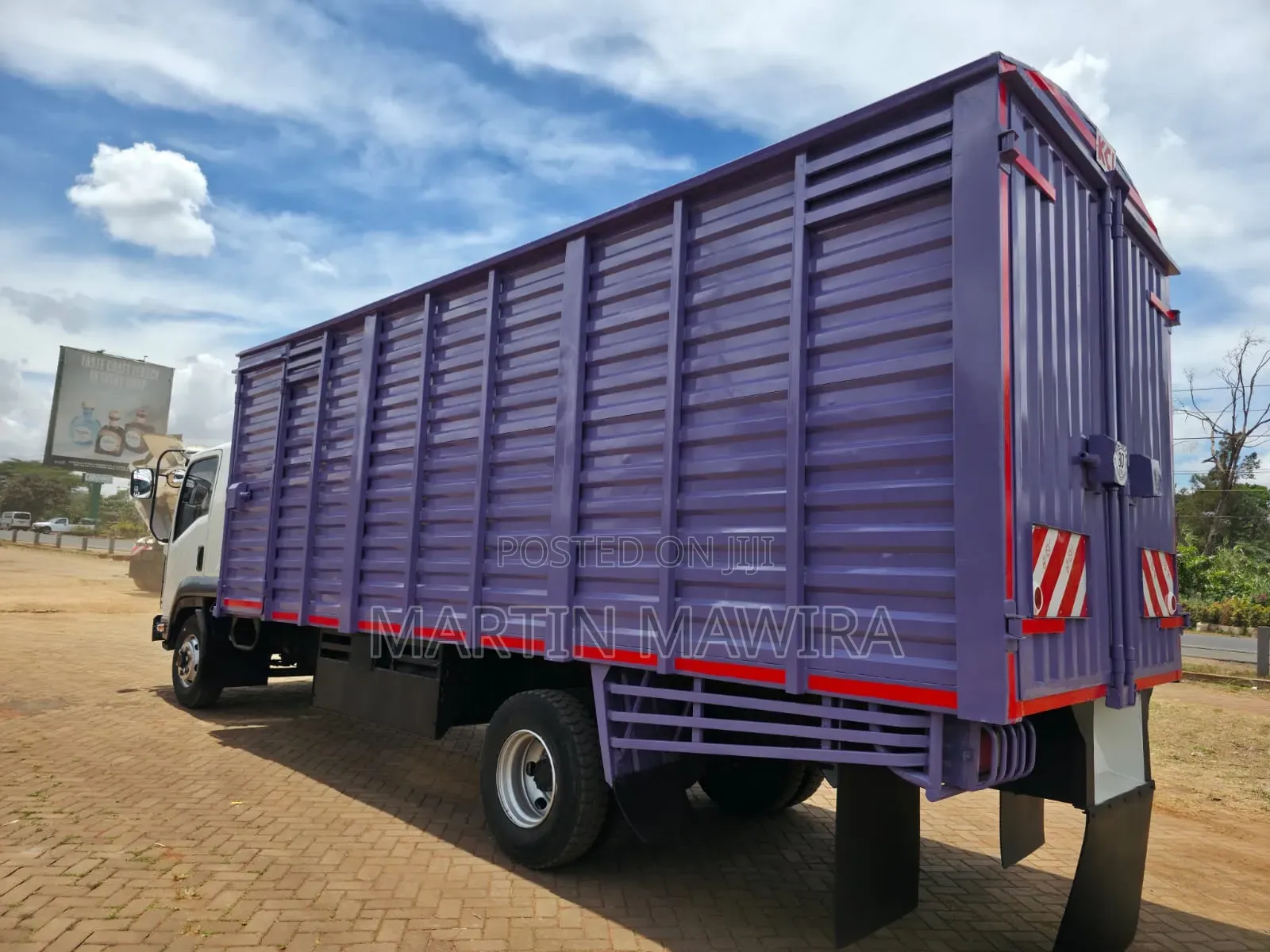 Isuzu FRR Blue Power
