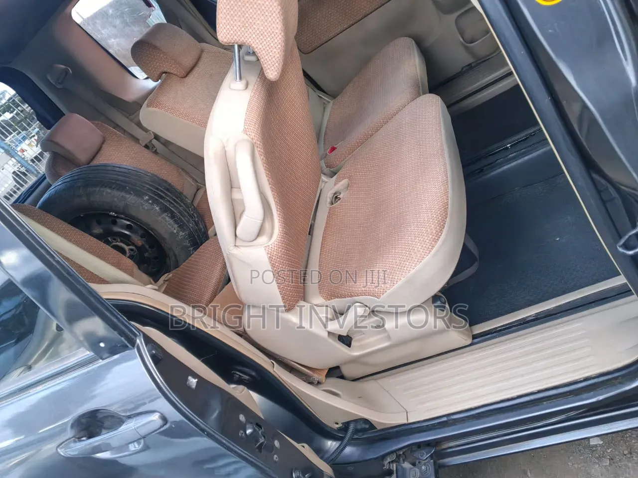 Toyota Sienta 2012 Black