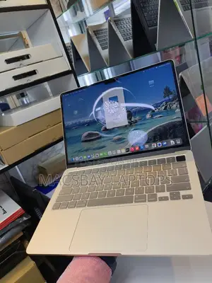 Laptop Apple MacBook Pro 2021 M1 16GB Apple M1 Pro SSD 512GB