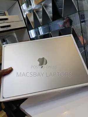 Laptop Apple MacBook Pro 2021 M1 16GB Apple M1 Pro SSD 512GB