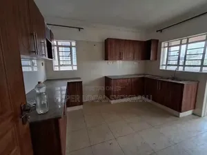 3bdrm Duplex in Gateway Mall Area for rent