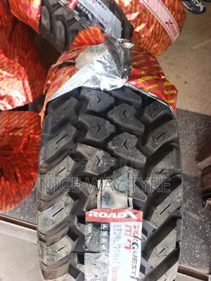 285/70r17 Roadx M/T