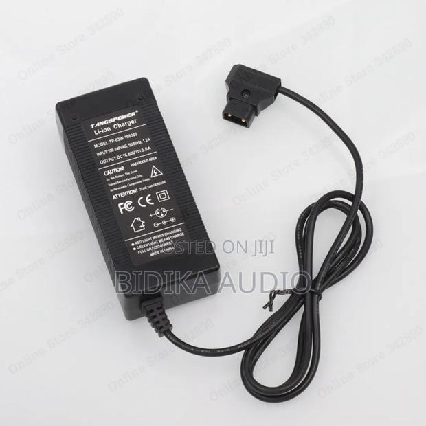 V-Mount/v Lock Battery Charger With D-Tap Plug - main view