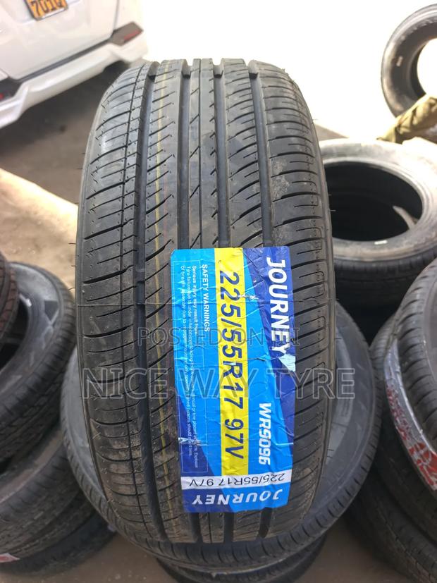 225/55r17 Journey - main view