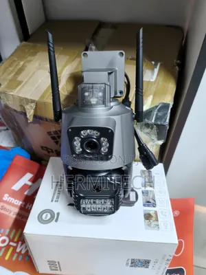 Electric Powered Dual Lens 4G Camera With Siren Protection
