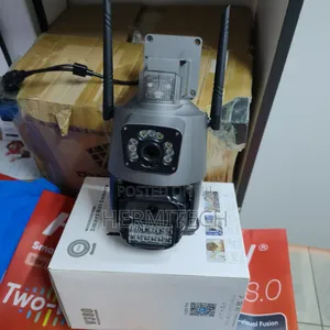 Electric Powered Dual Lens 4G Camera With Siren Protection