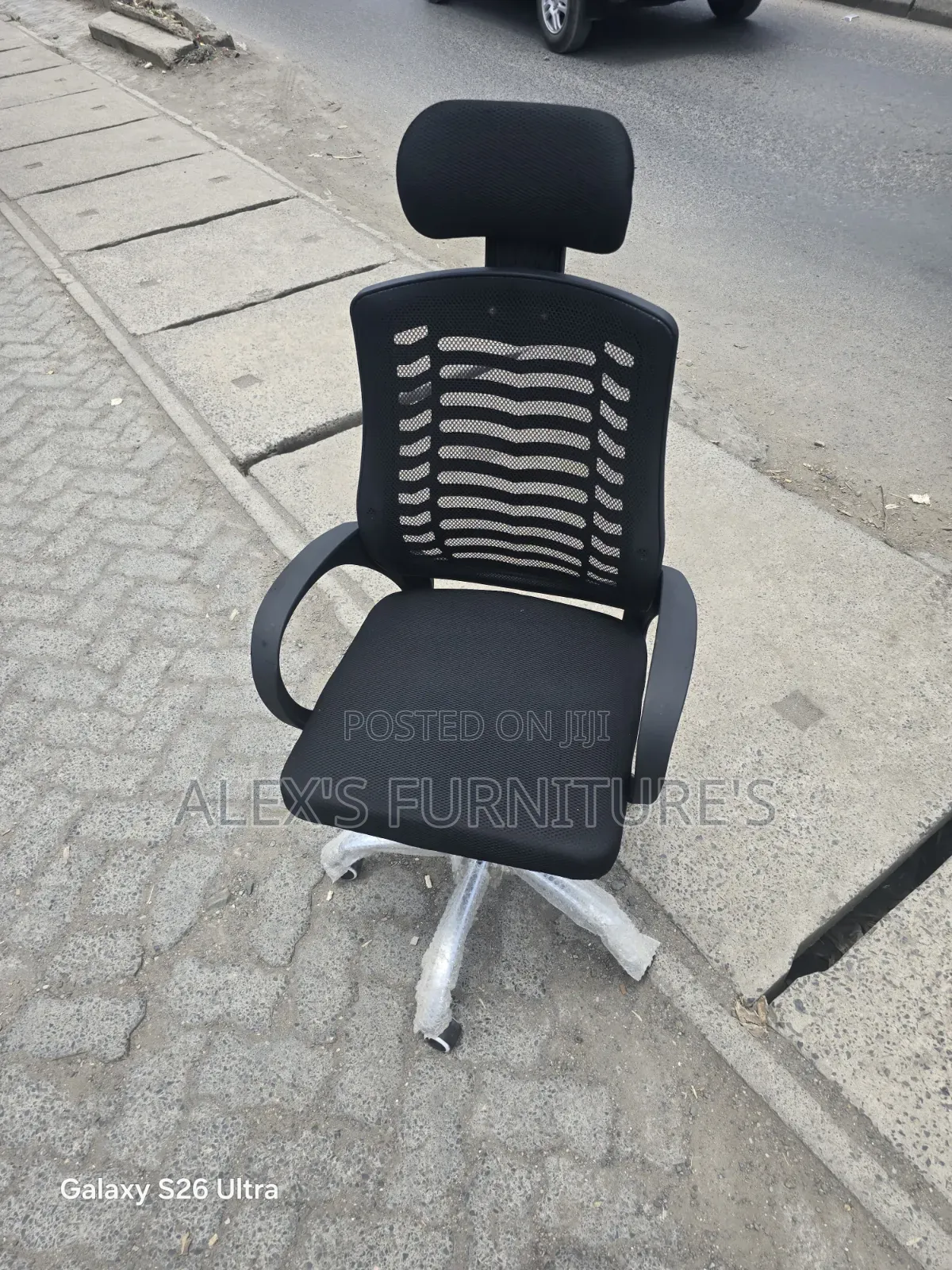 Commercial Grade Office Chair - Brand New Heavy Duty With Headrest
