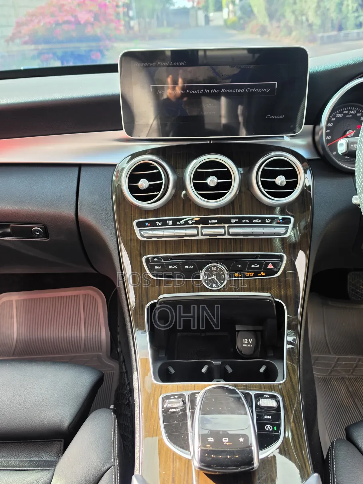 Mercedes-Benz C200 2014 Red