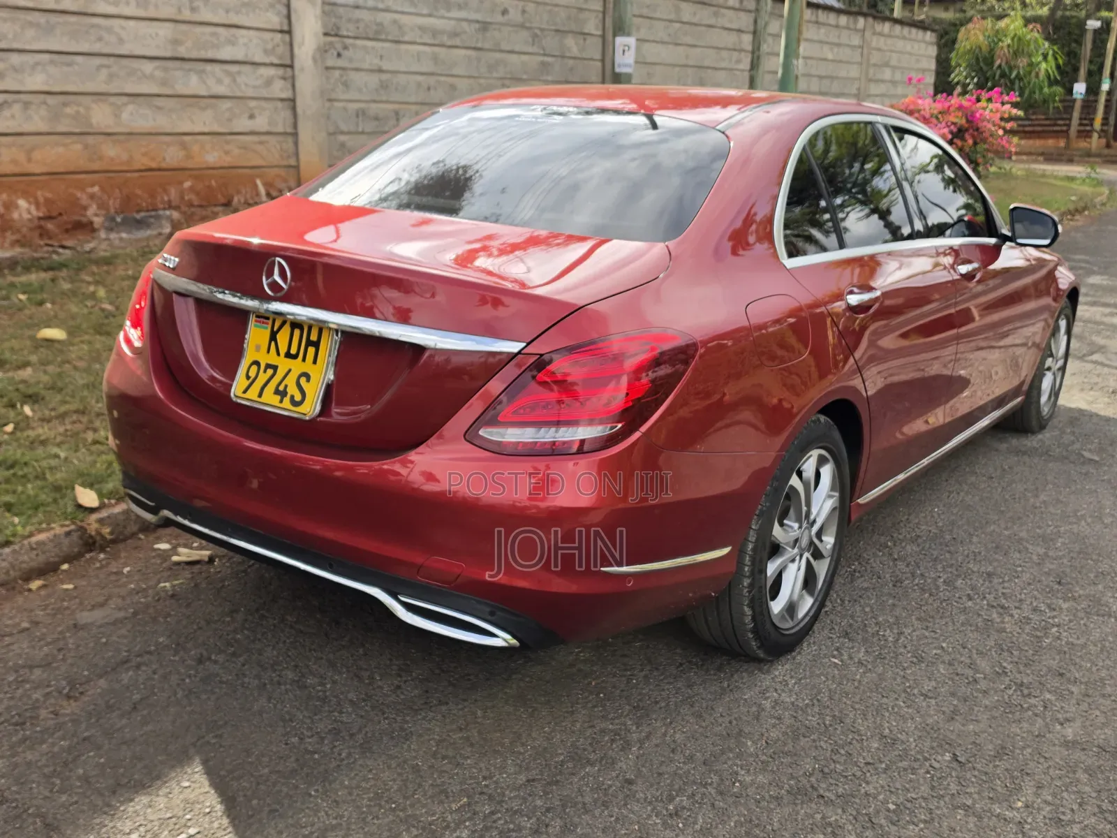 Mercedes-Benz C200 2014 Red
