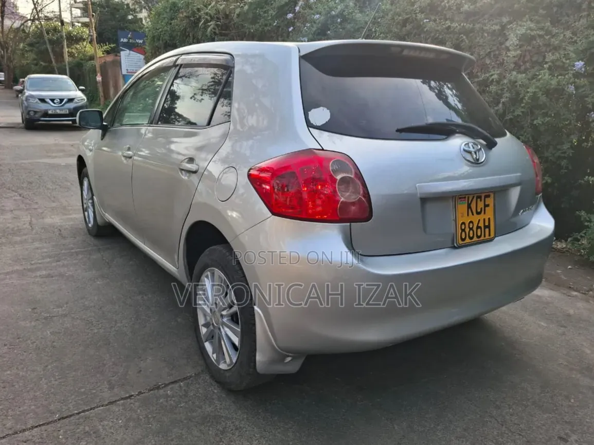 Toyota Auris 2008 Gold