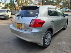 Toyota Auris 2008 Gold