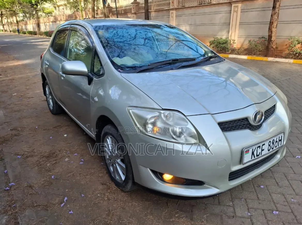Toyota Auris 2008 Gold