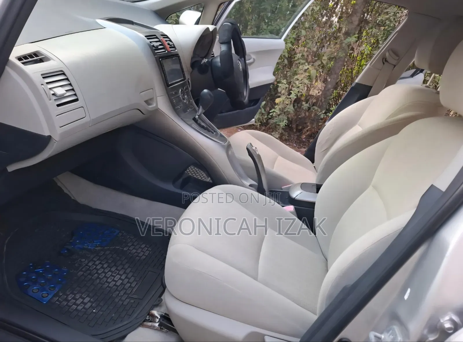 Toyota Auris 2008 Gold