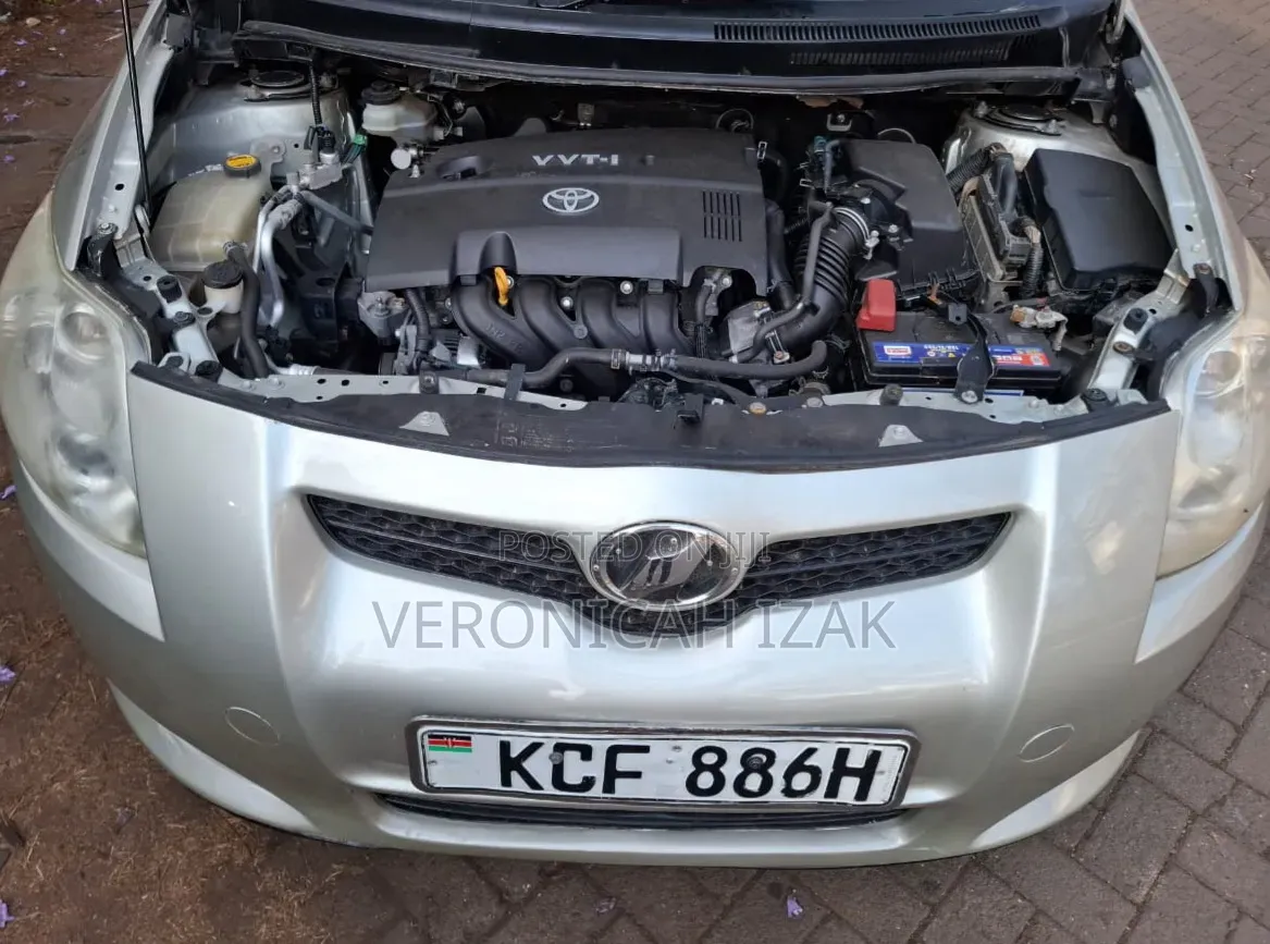 Toyota Auris 2008 Gold