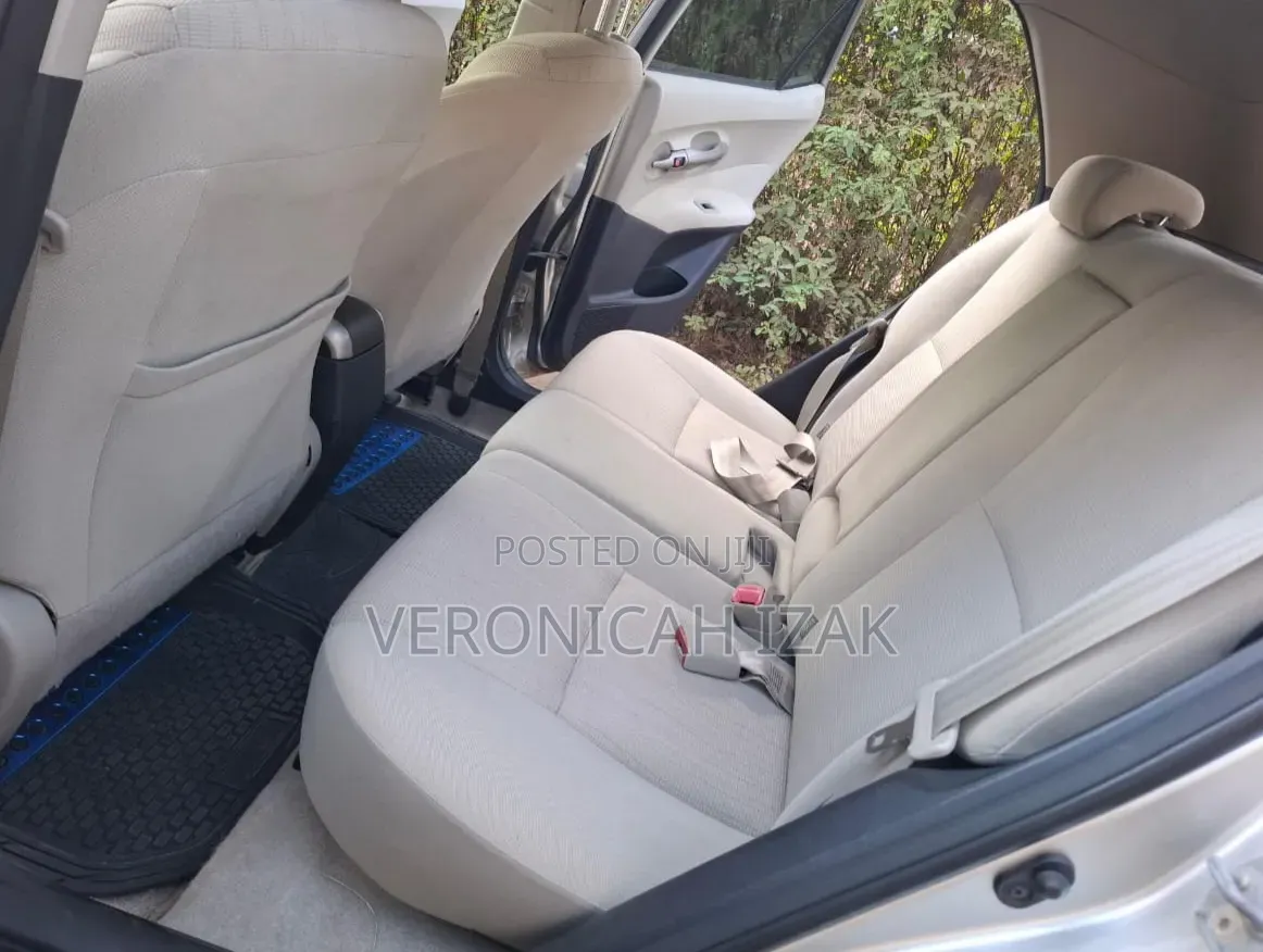 Toyota Auris 2008 Gold