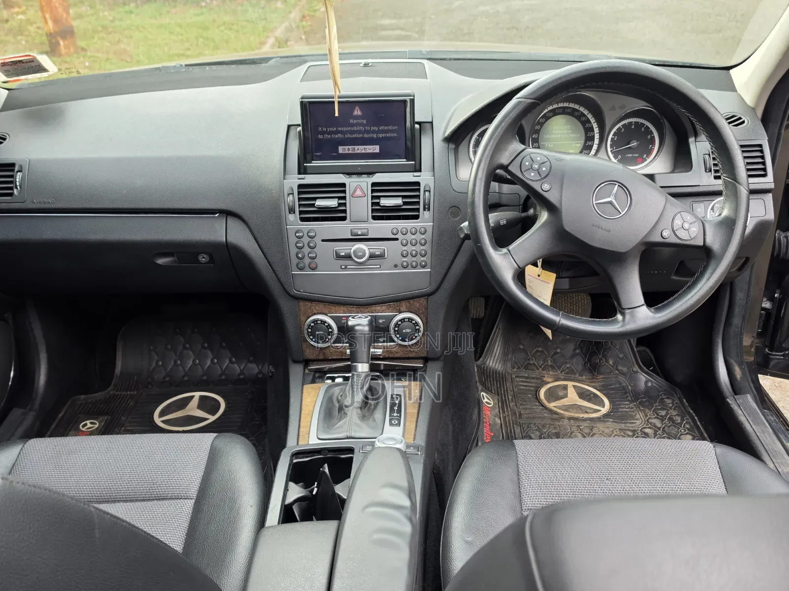 Mercedes-Benz C250 2011 Black