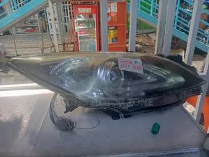 Mazda Axela 2012 Headlight