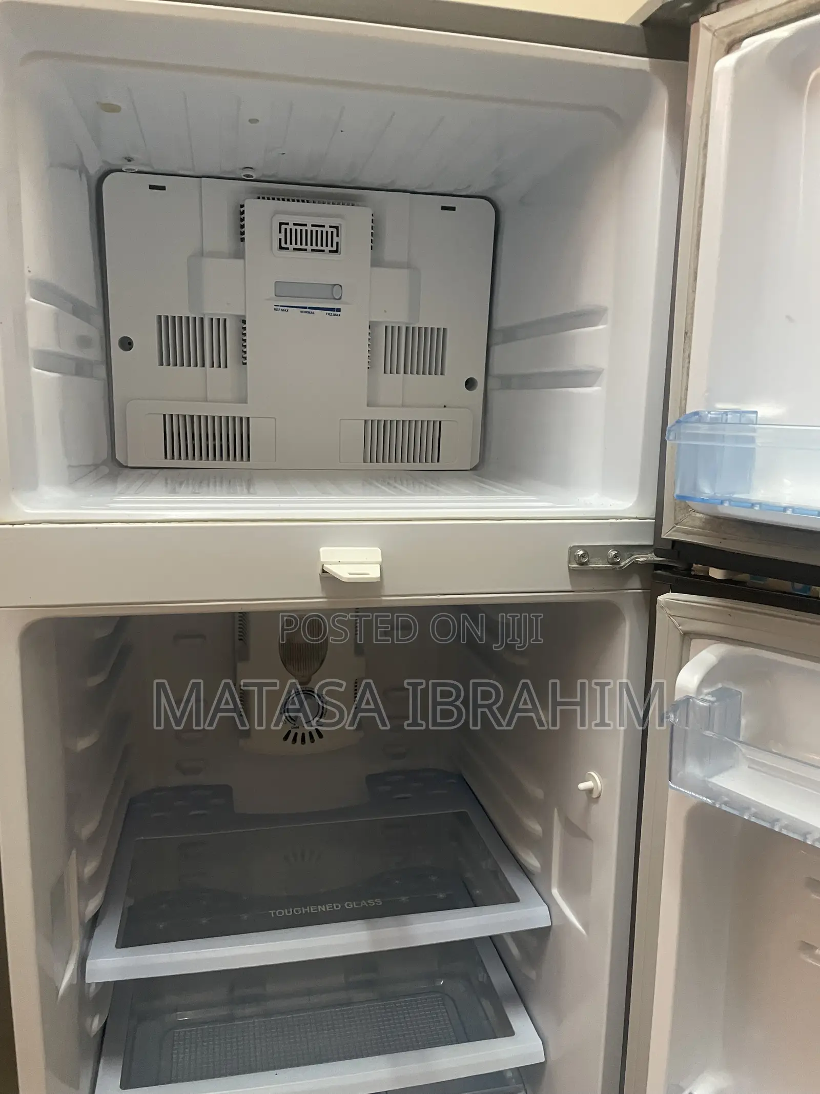 Von Hotpoint Double Door Fridge