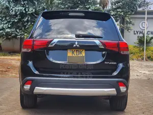 Mitsubishi Outlander 2015 Black