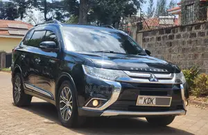 Mitsubishi Outlander 2015 Black