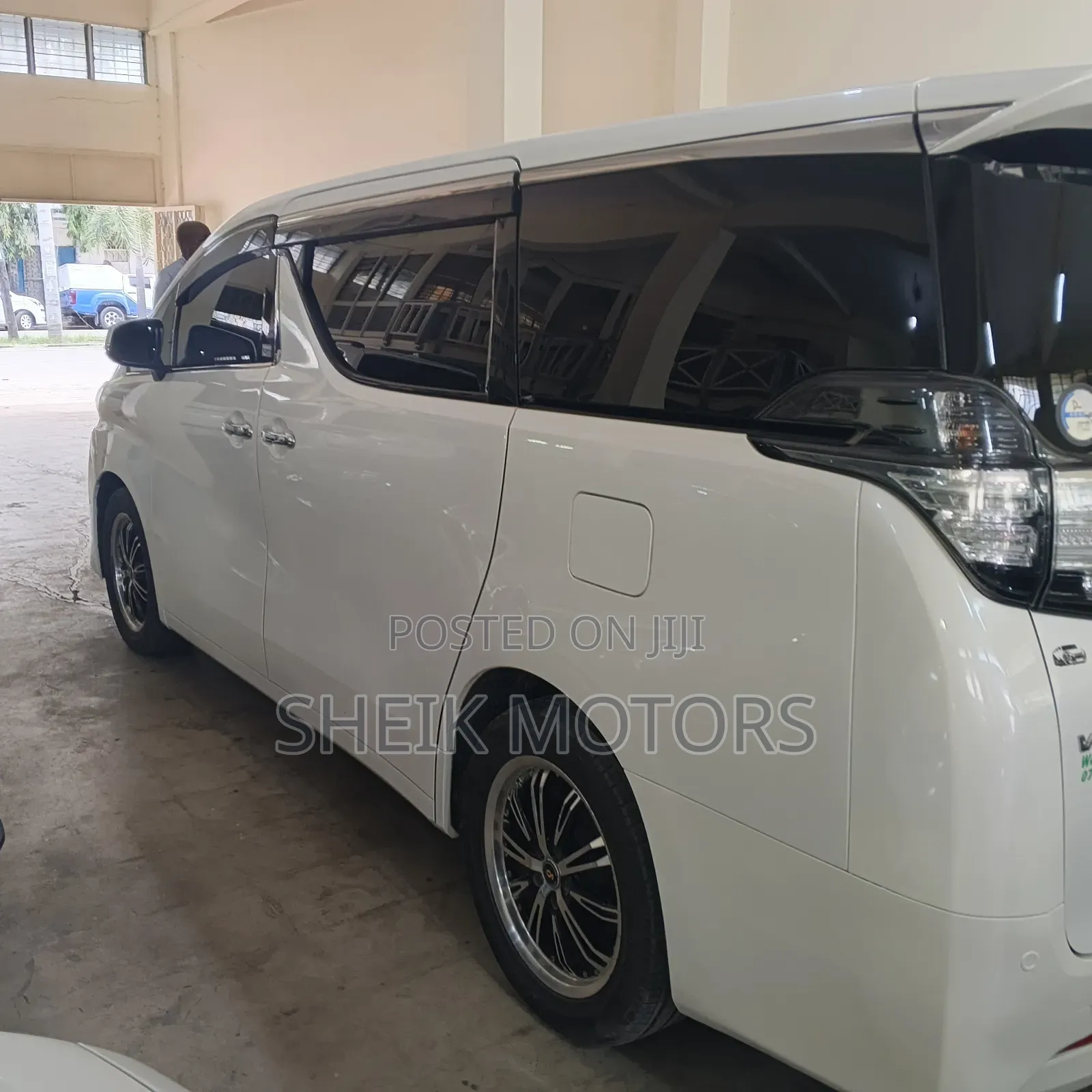 Toyota Alphard 2017 White