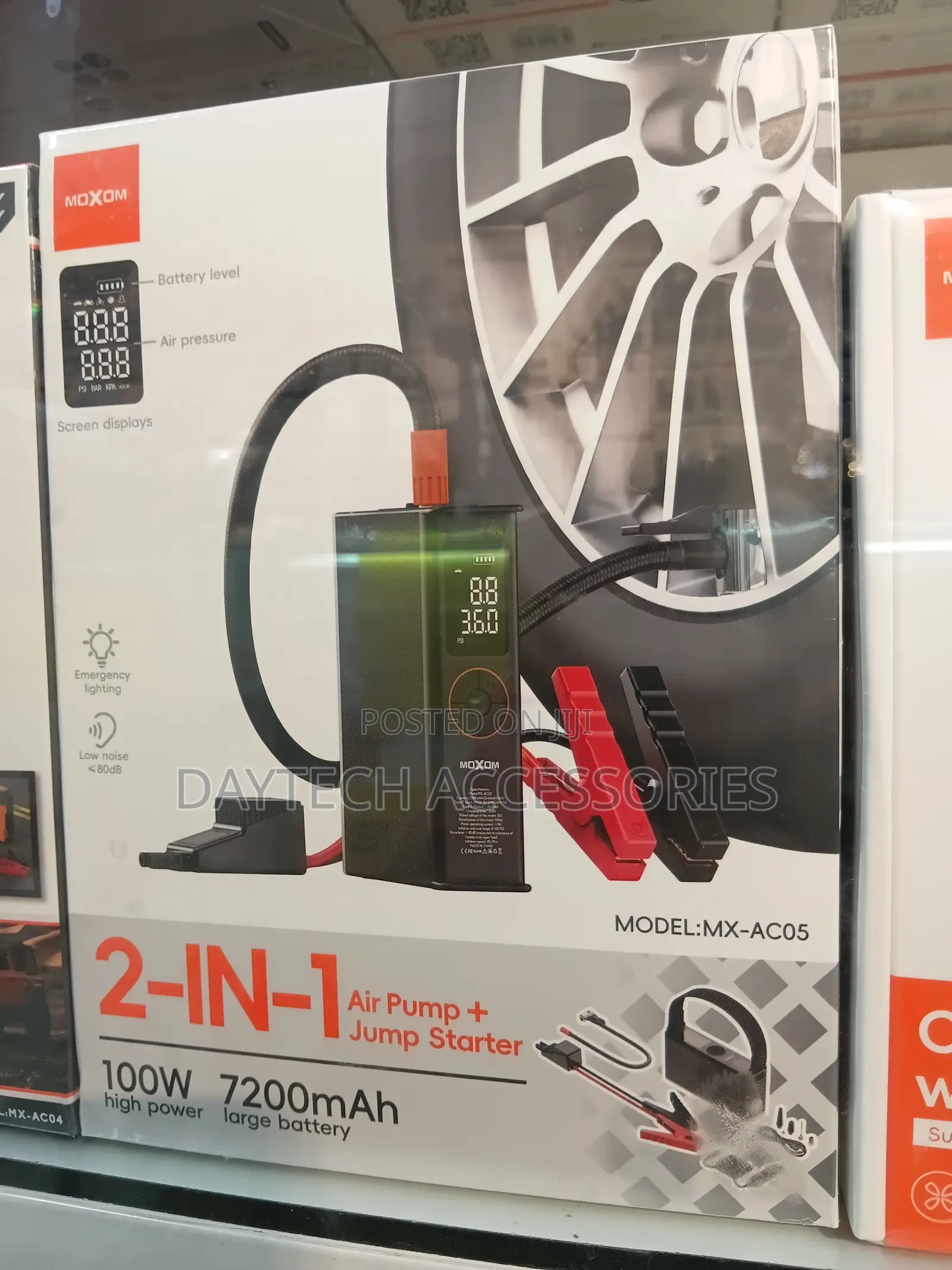 Moxom Jump Starter + Air Pump Multi-Functional Integrated Machine.
