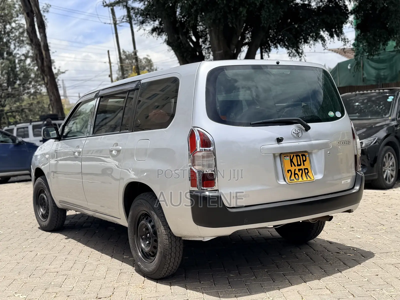 Toyota Succeed SV Premium 2016 Silver