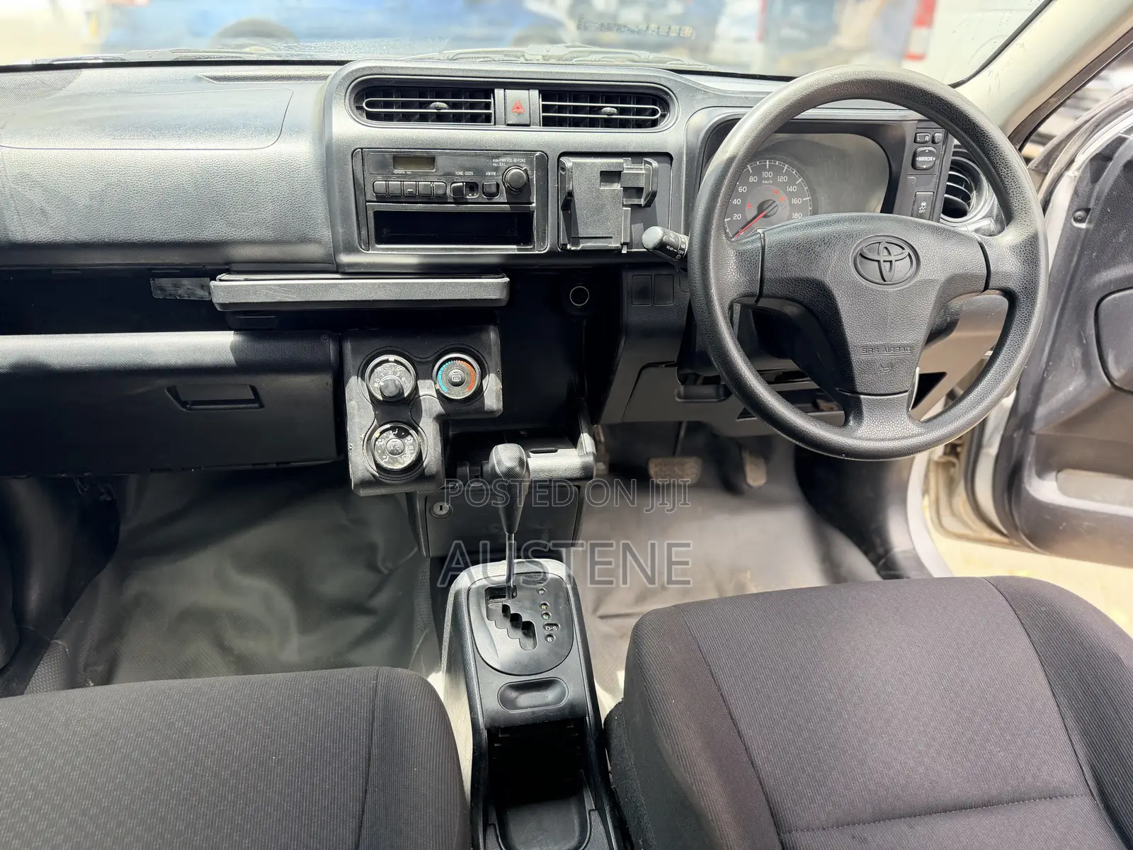 Toyota Succeed SV Premium 2016 Silver