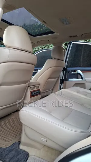 Toyota Land Cruiser Prado 2014 Pearl