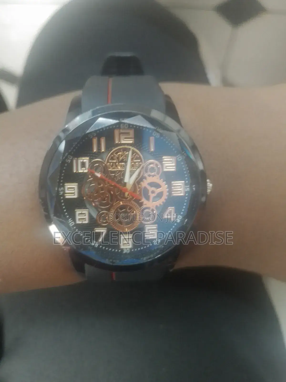 Vandross Watch