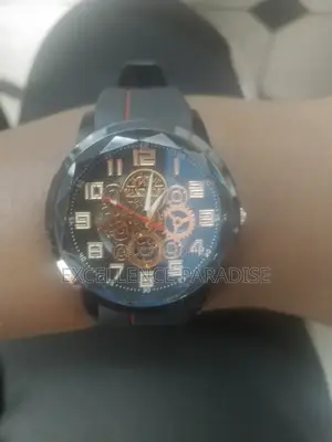 Vandross Watch