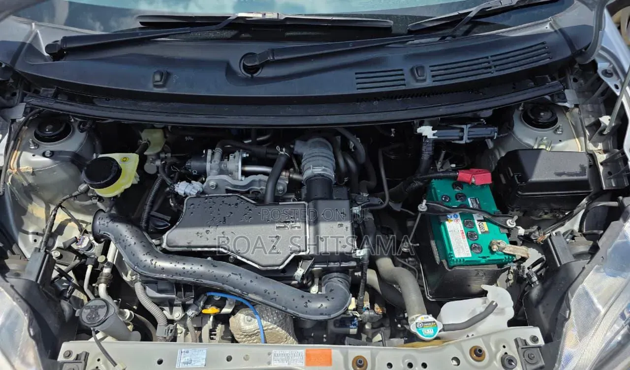 Toyota Passo 2019 Silver