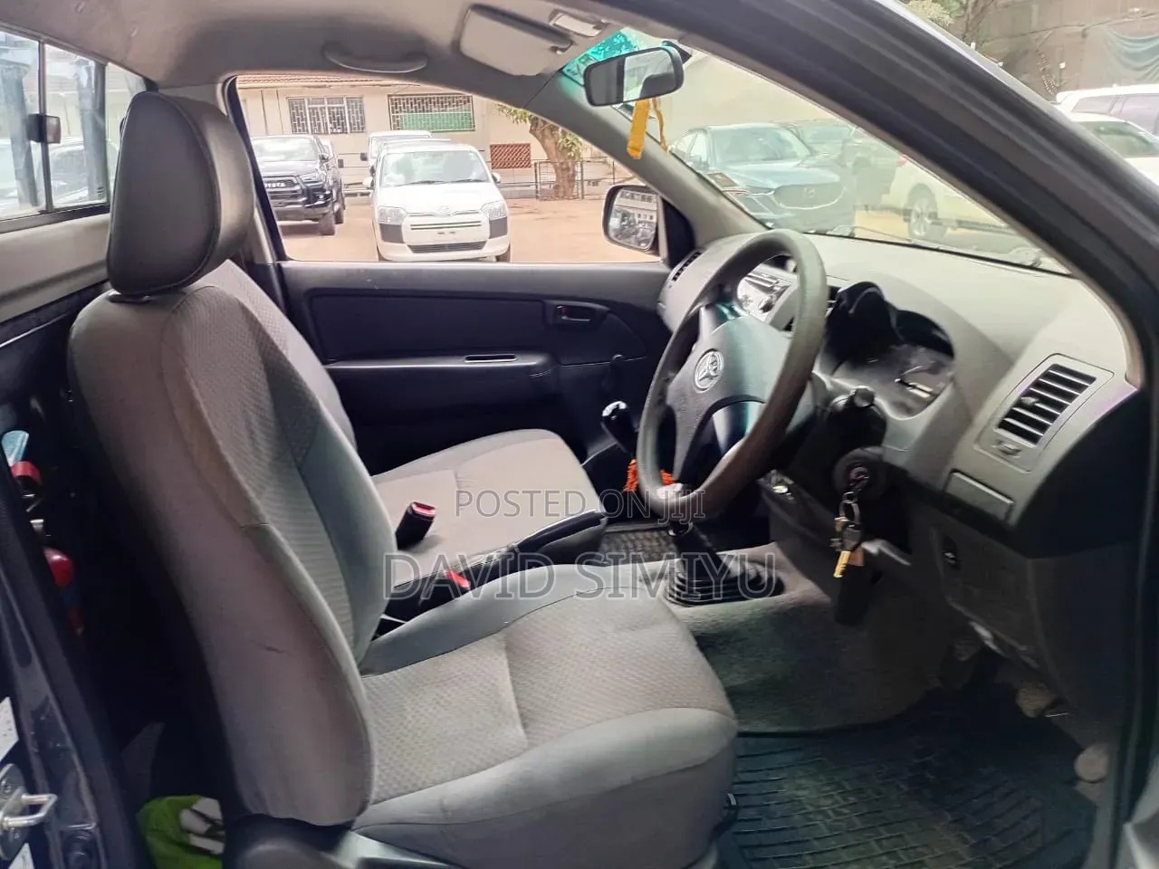 Toyota Hilux 2015 Gray