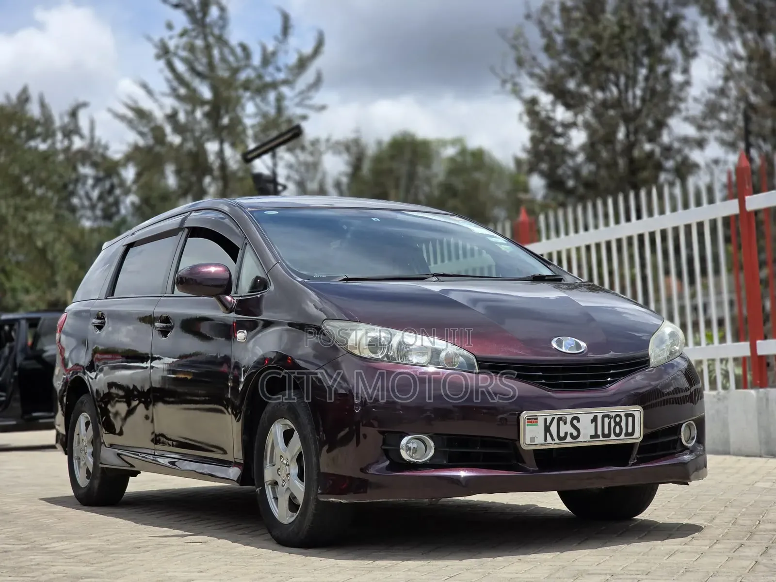 Toyota Wish 2012 Burgundy