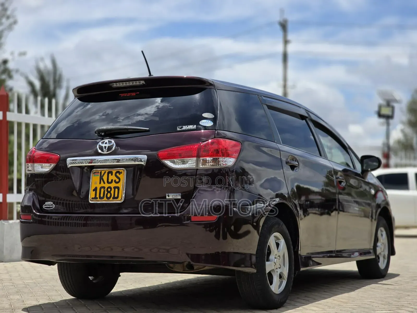 Toyota Wish 2012 Burgundy