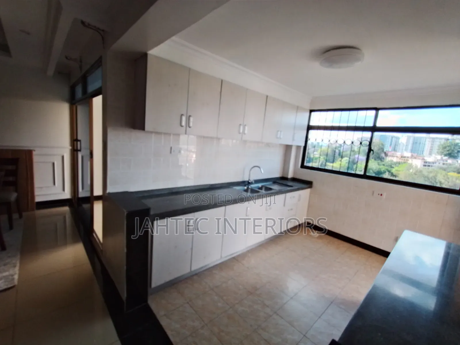 Morden Kitchen Cupboards Fitting In