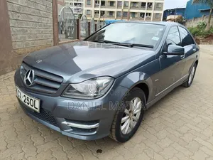 Mercedes-Benz C200 2012 Gray