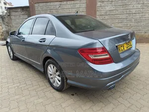 Mercedes-Benz C200 2012 Gray