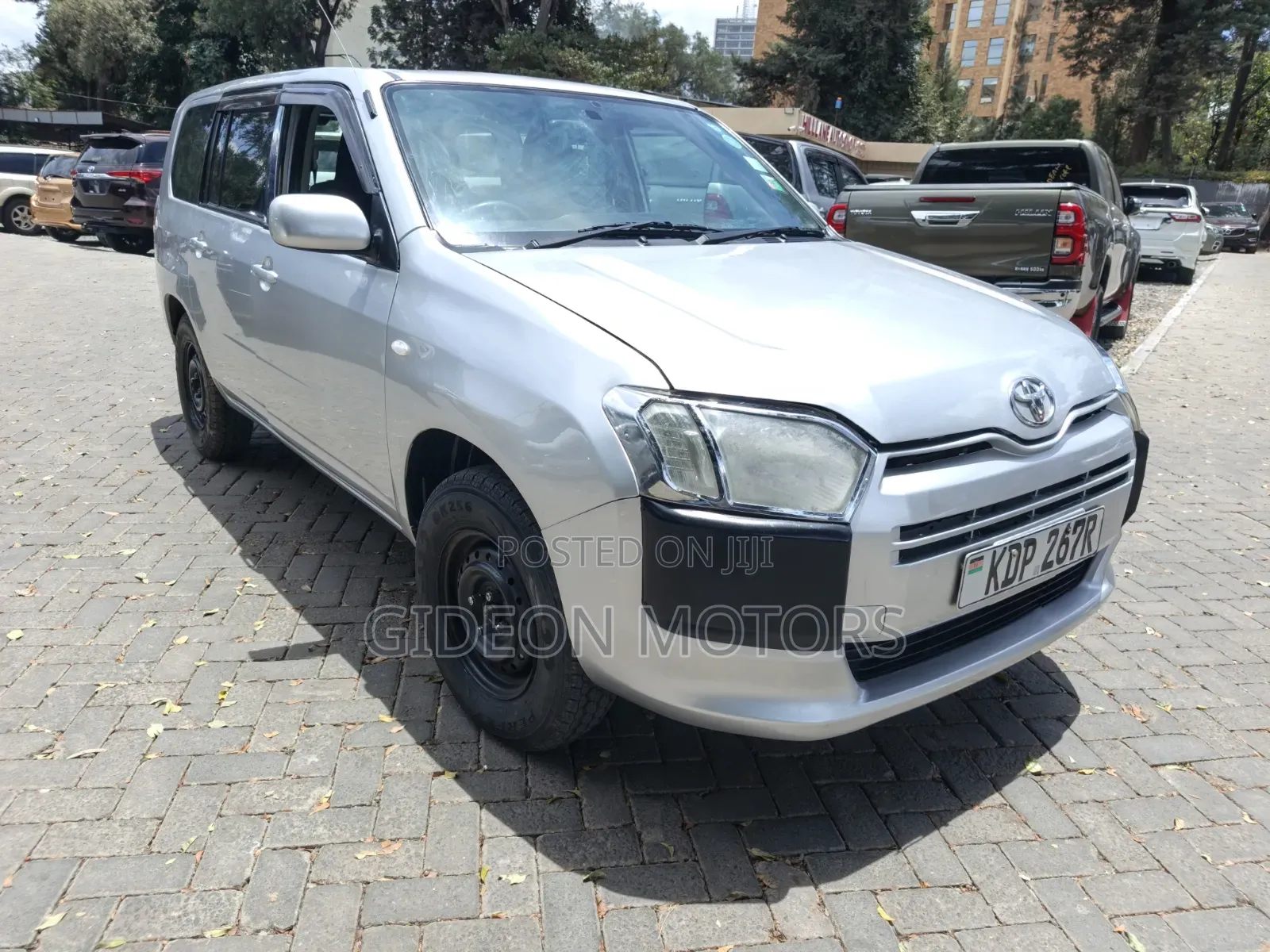 Toyota Succeed SV Premium 2016 Silver