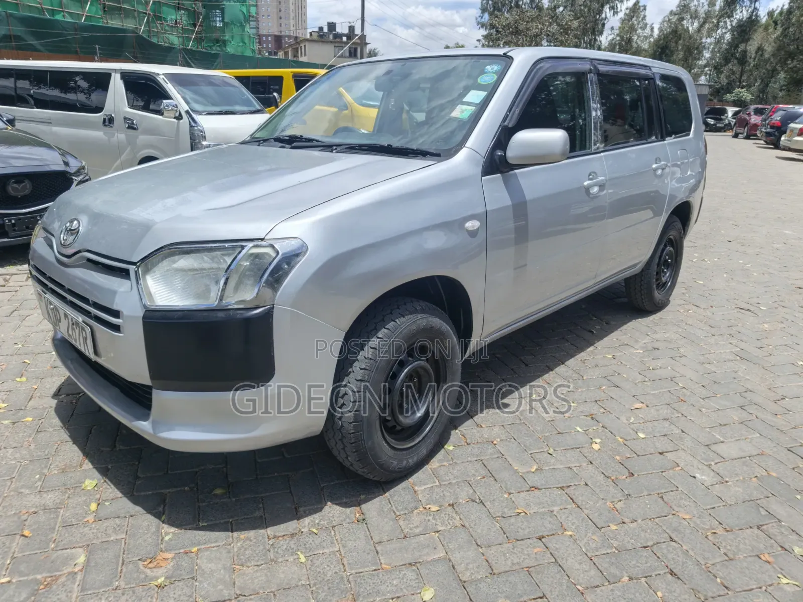 Toyota Succeed SV Premium 2016 Silver
