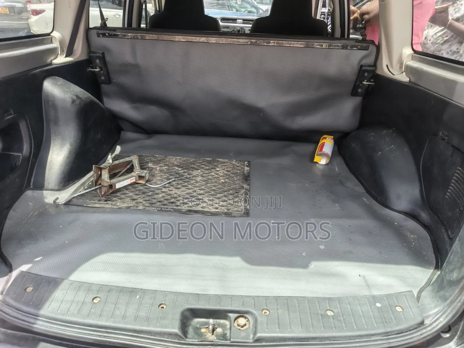 Toyota Succeed SV Premium 2016 Silver