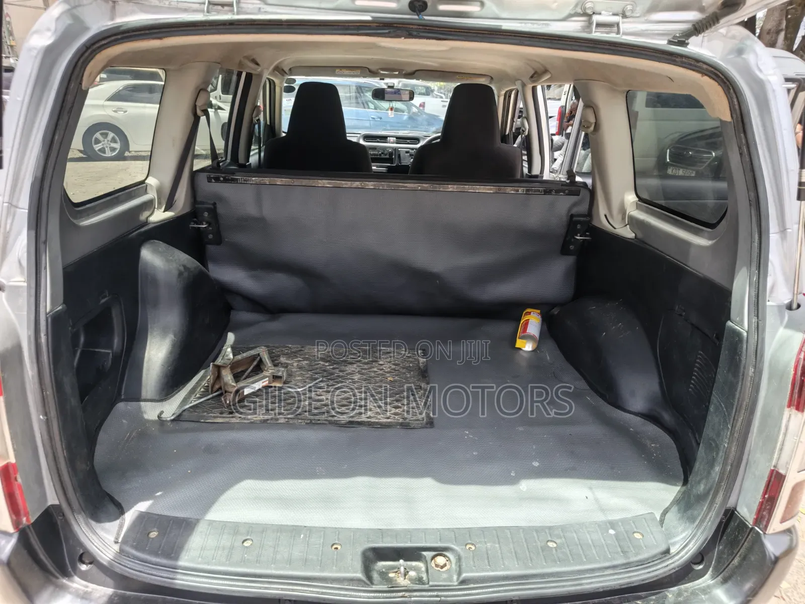 Toyota Succeed SV Premium 2016 Silver