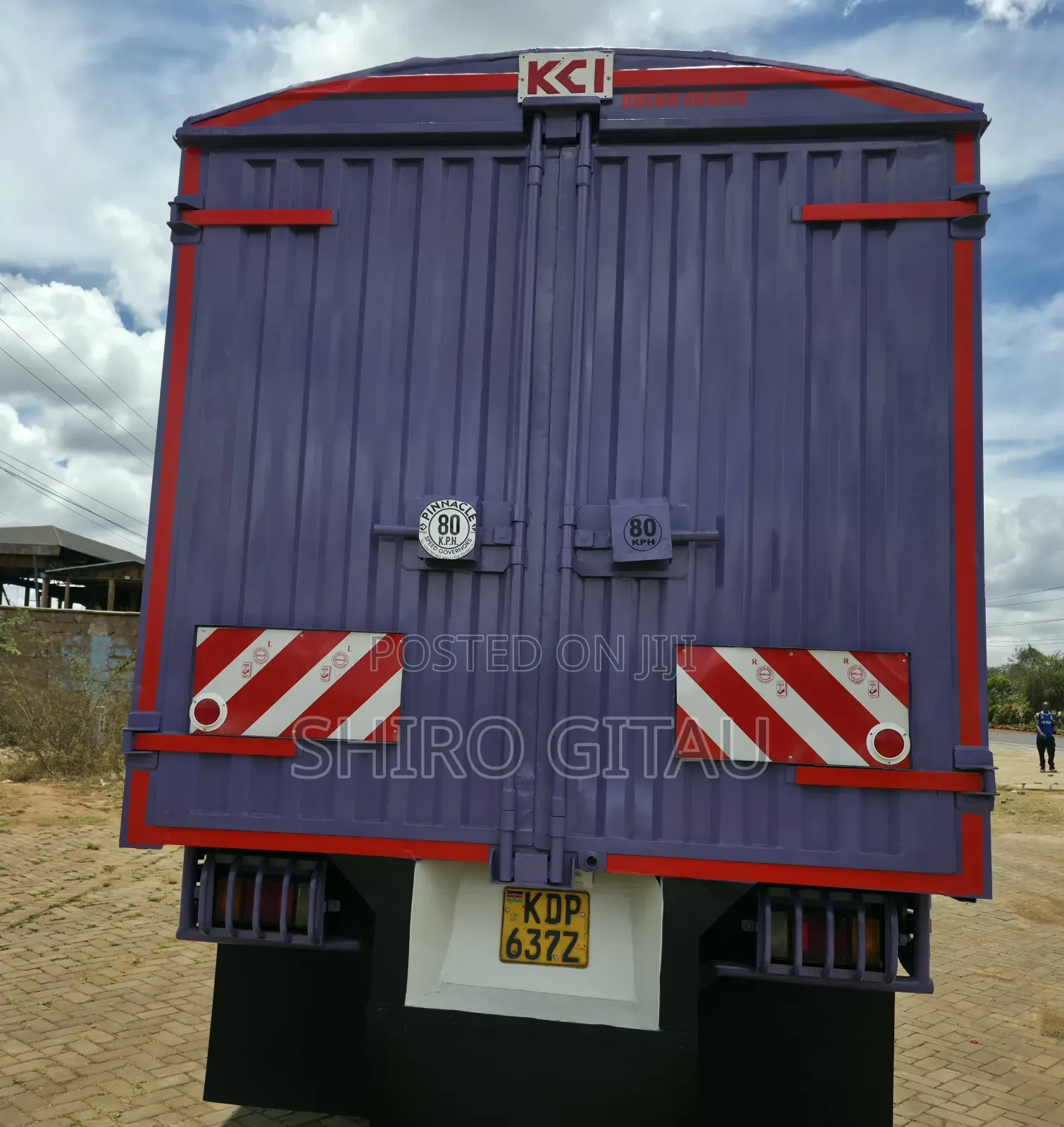 Isuzu FRR Blue Power