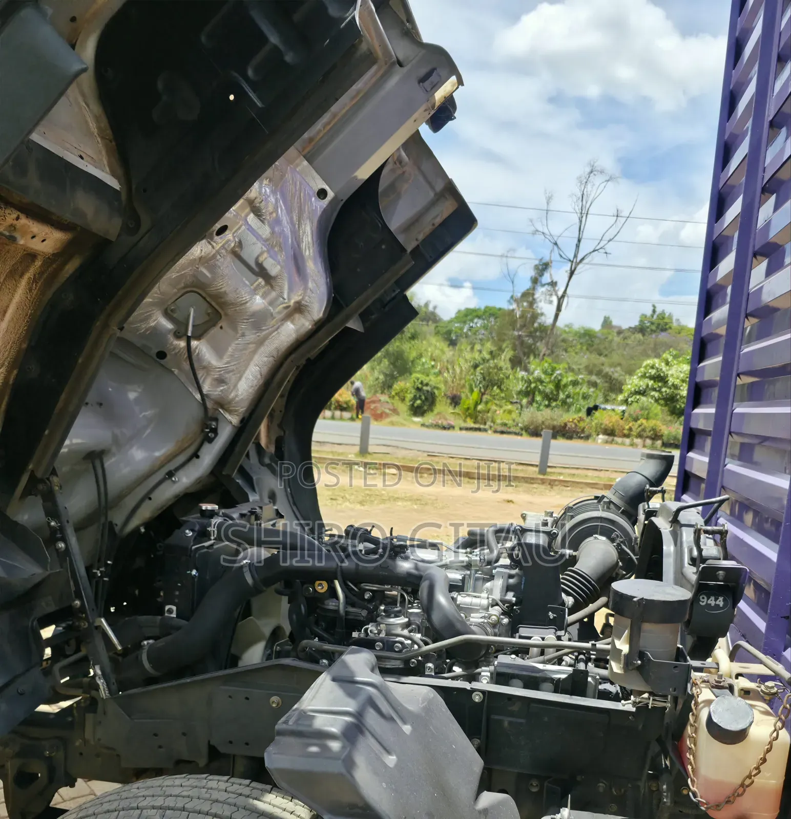 Isuzu FRR Blue Power